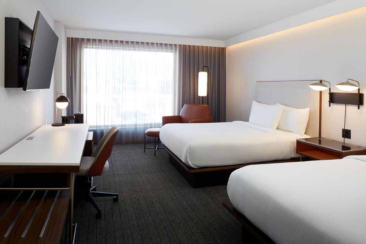 Courtyard Montreal Midtown Hotel Buitenkant foto